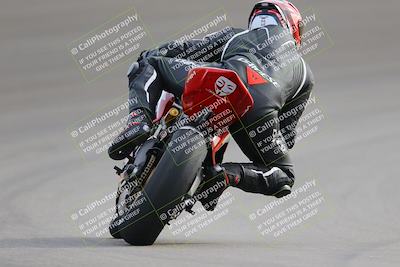 media/Dec-17-2022-SoCal Trackdays (Sat) [[224abd9271]]/Turn 10 Backside (120pm)/